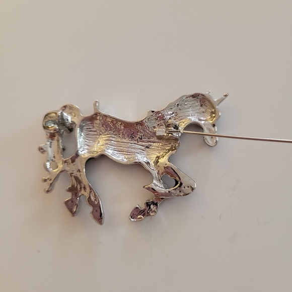 Carousel Unicorn Brooch NWT - Picture 4 of 4